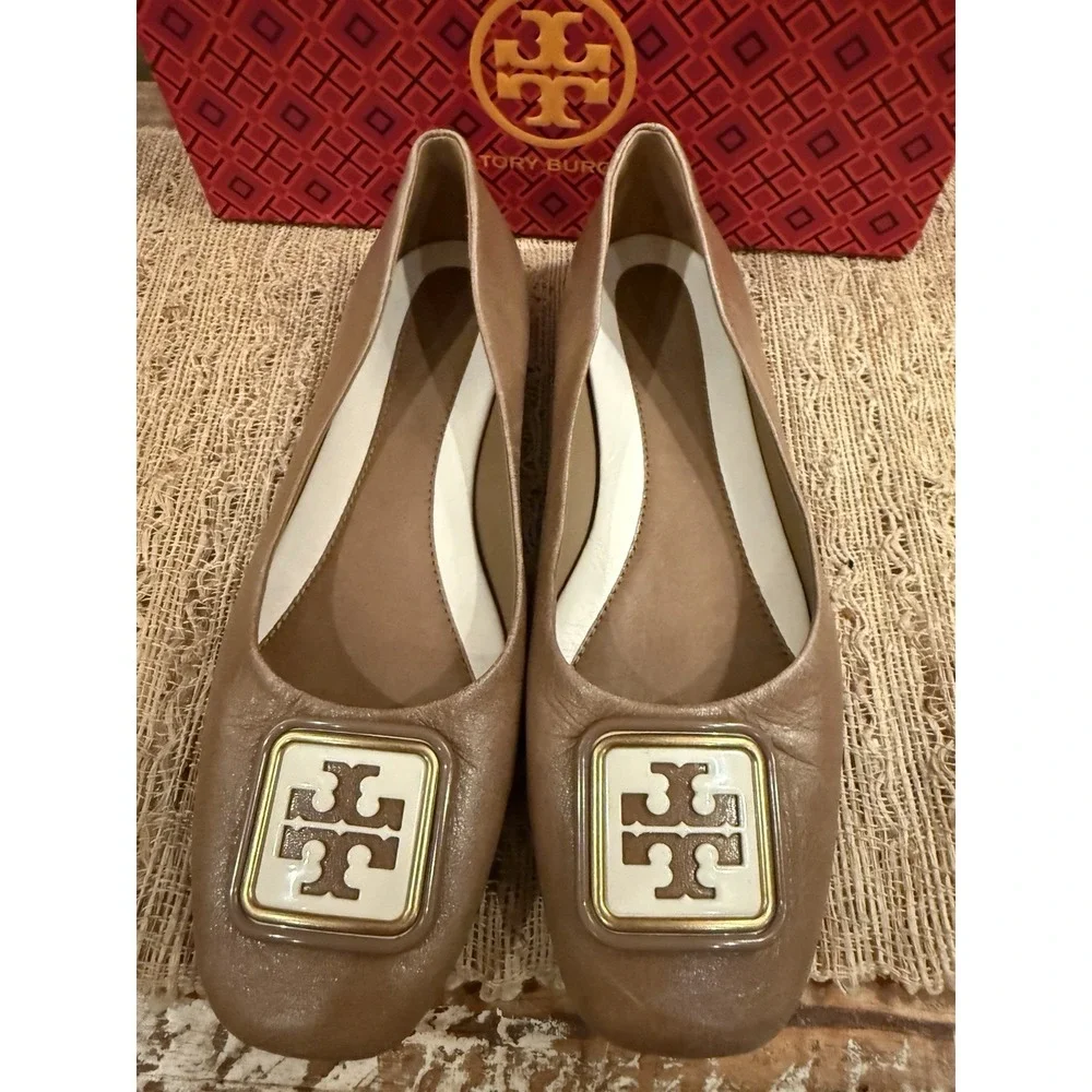 Tory Burch Georgia Tripon Cristal Baby Ballet Flat Shoes Almond‎ Flour Size 9.5